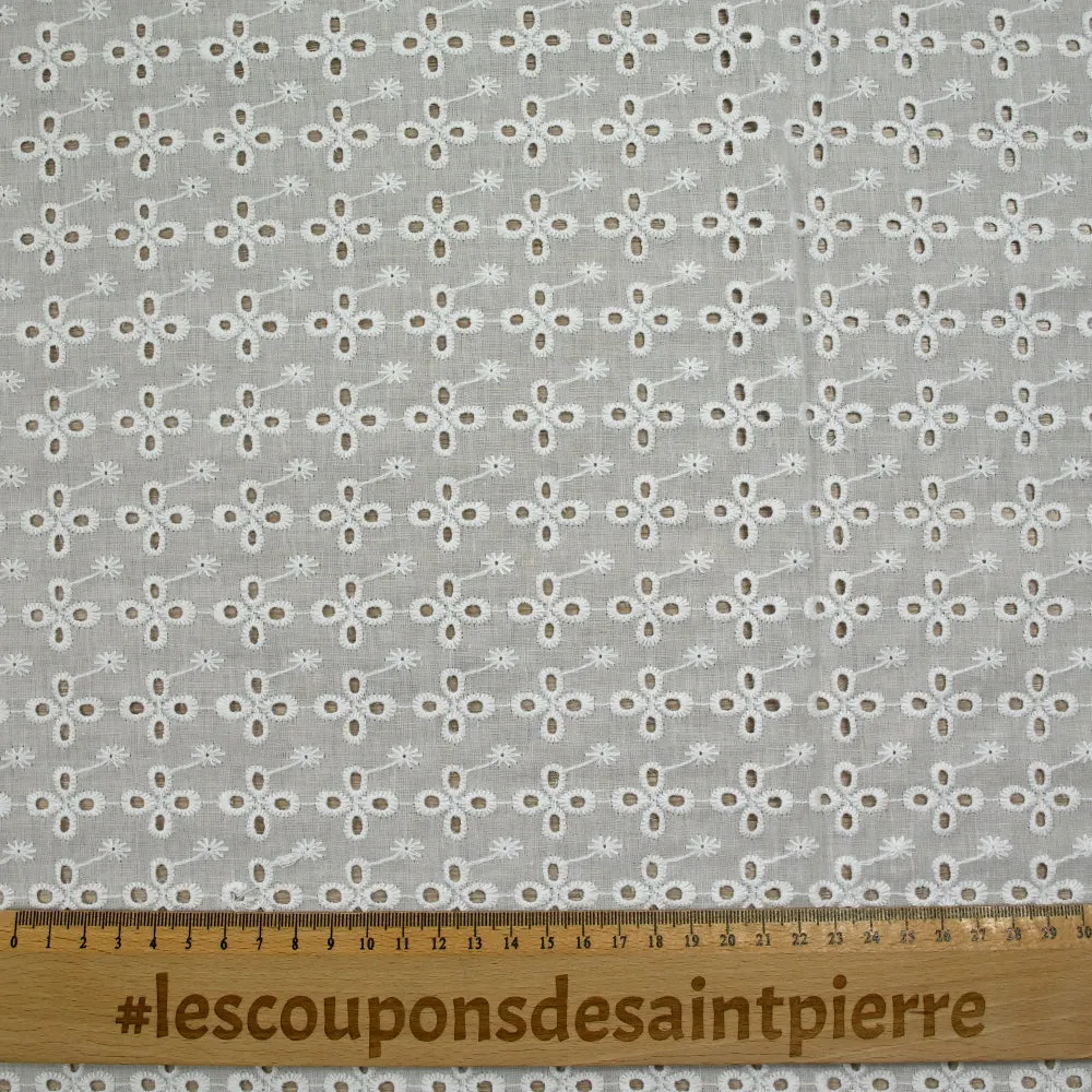 Broderie anglaise Sophie blanc