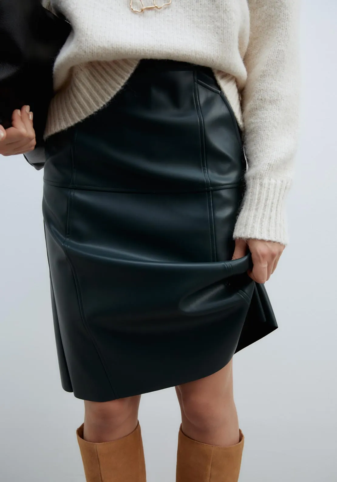 Faux leather knee-length skirt - Green