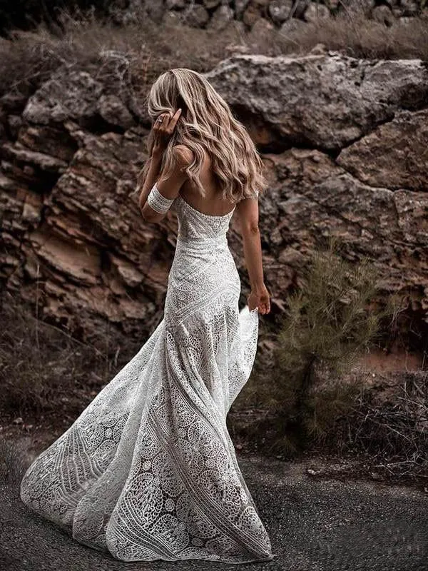 Ivory Lace Sheath Sweetheart Neck Boho Beach Wedding Dresses
