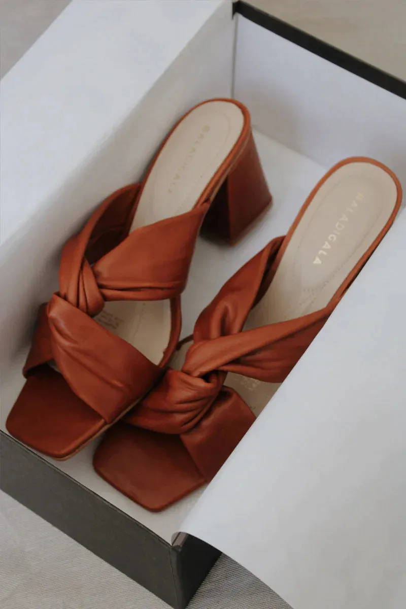 Knot Maroon Sandal