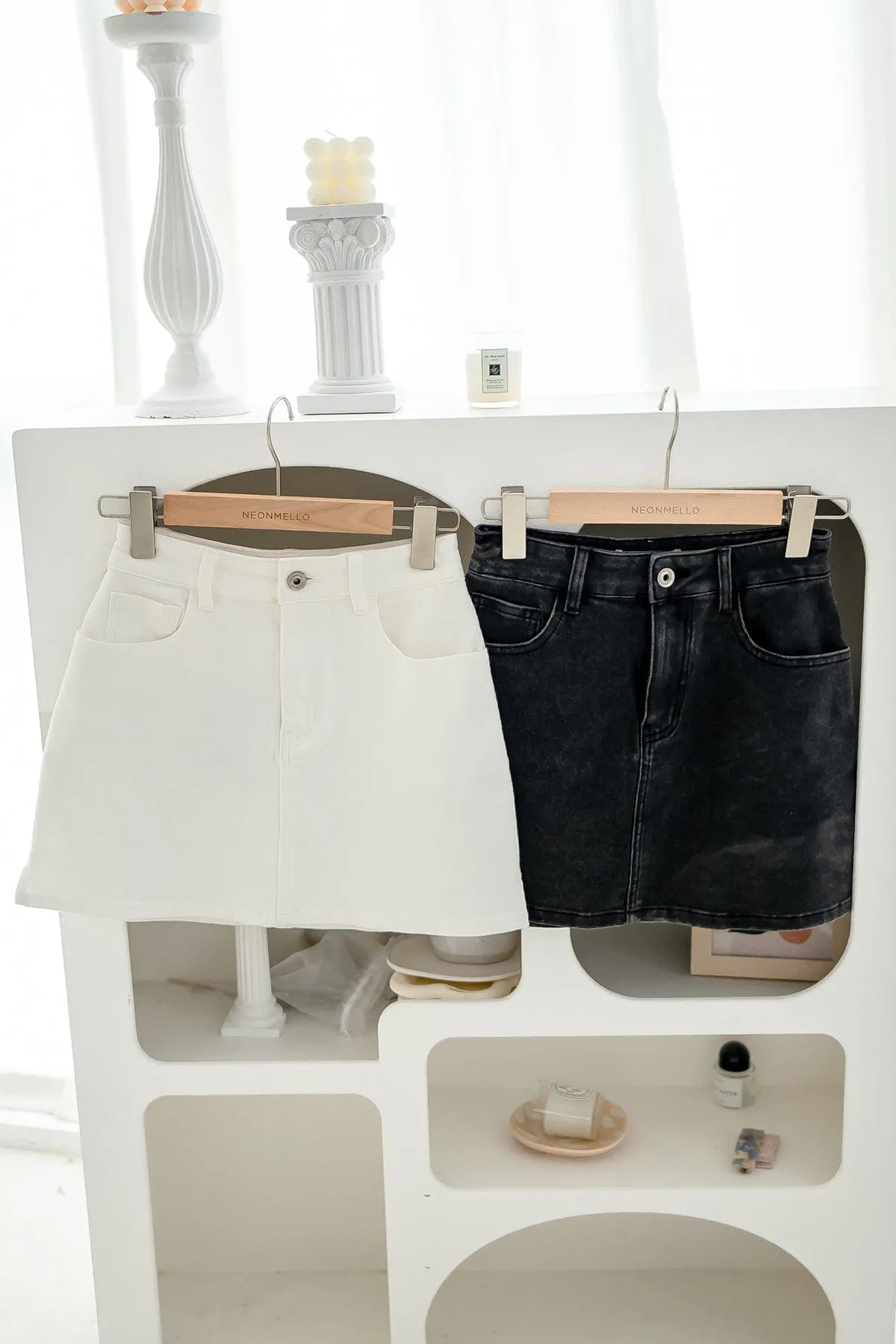 KYE DENIM SKIRT IN WHITE