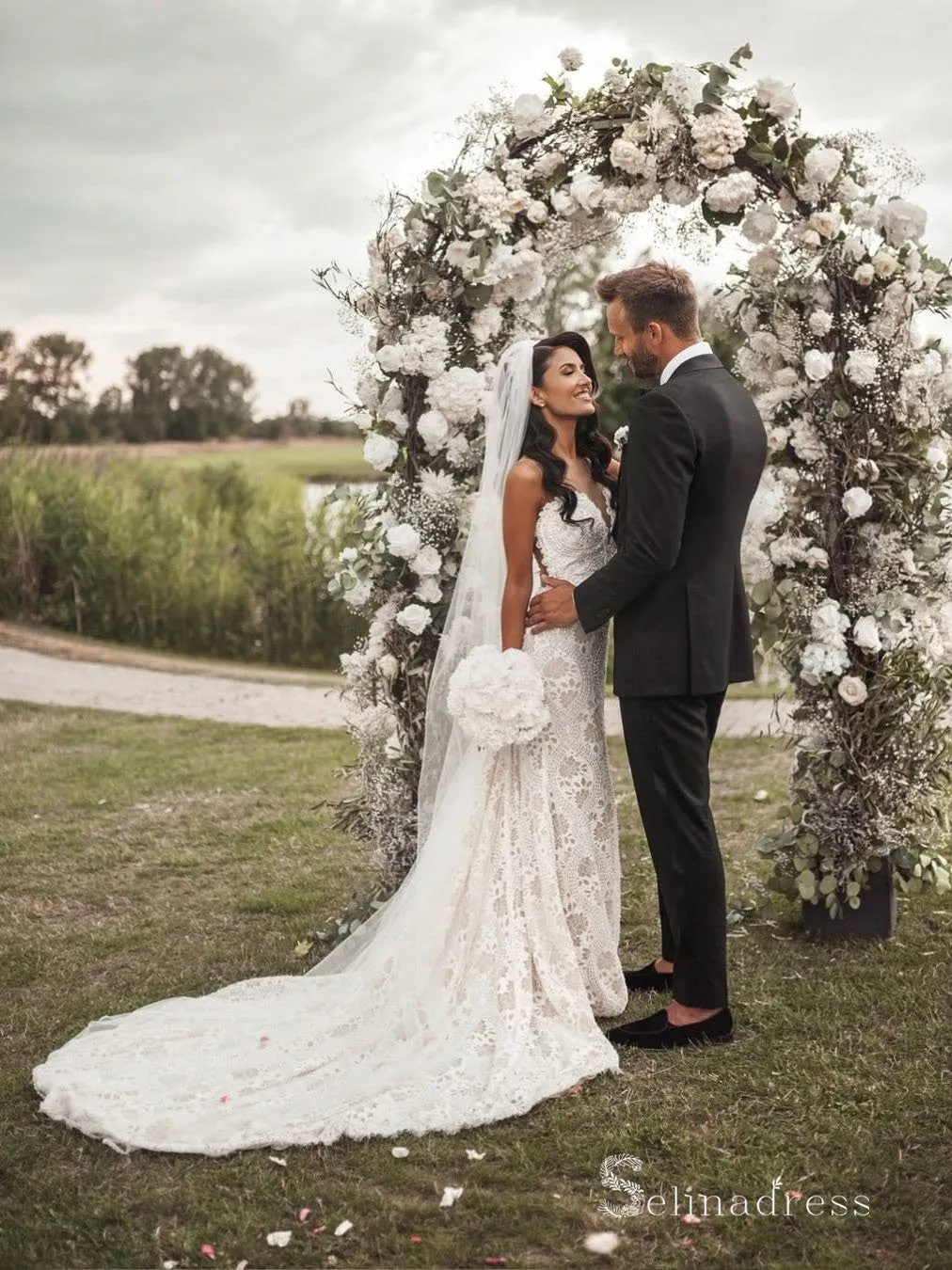 Mermaid See Through Boho Lace Wedding Dresses Cheap Bridal Gowns MHL145
