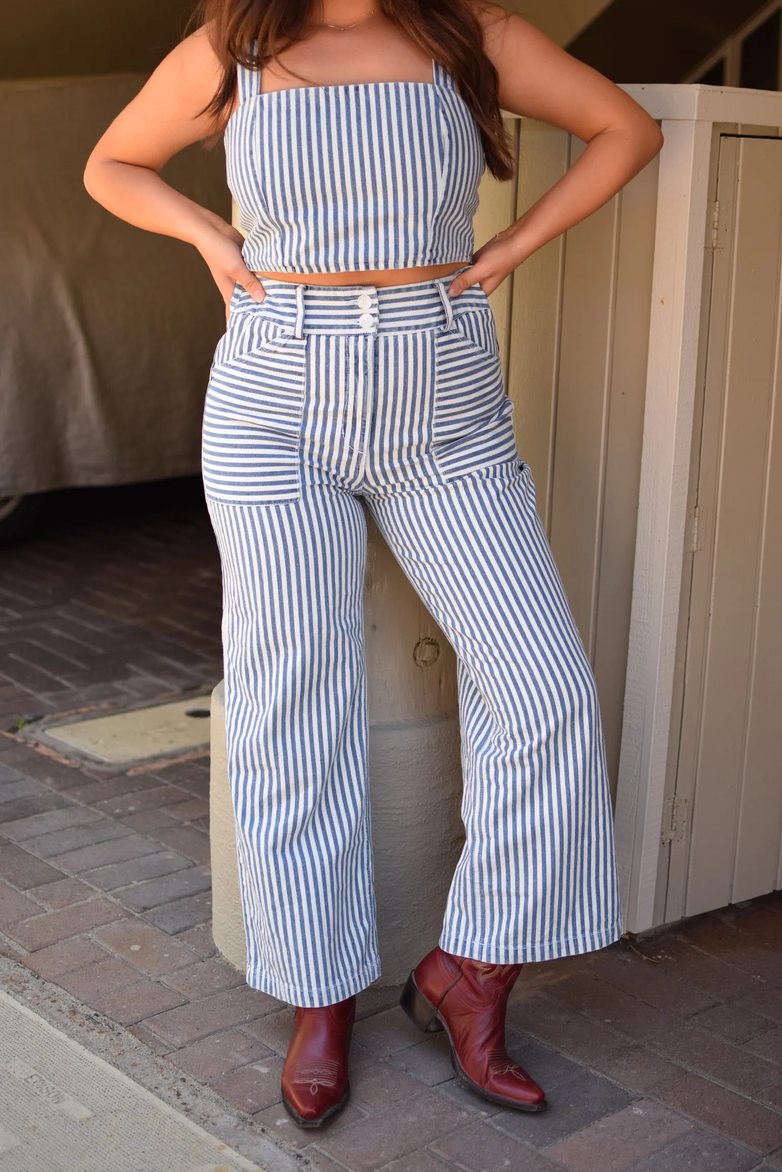 SELF CONTRAST Catalina Denim Crop Tank