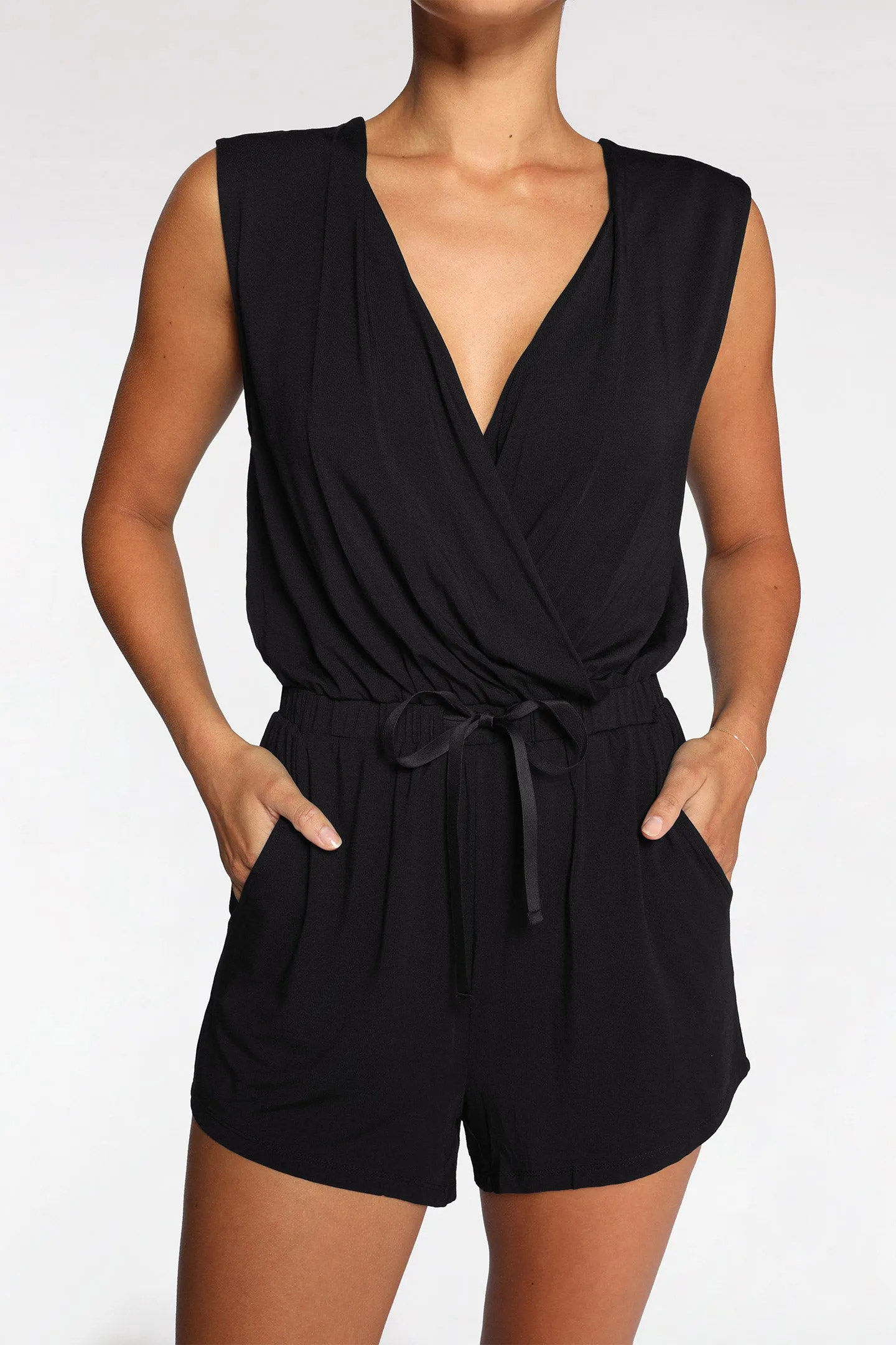 SHORT JUMPSUIT