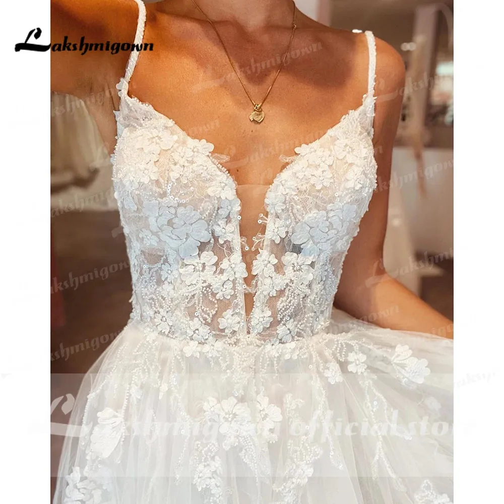 Spaghetti Straps Beach Lace Wedding Dresses Appliques Lace A-Line White Bride Dress Princess Wedding