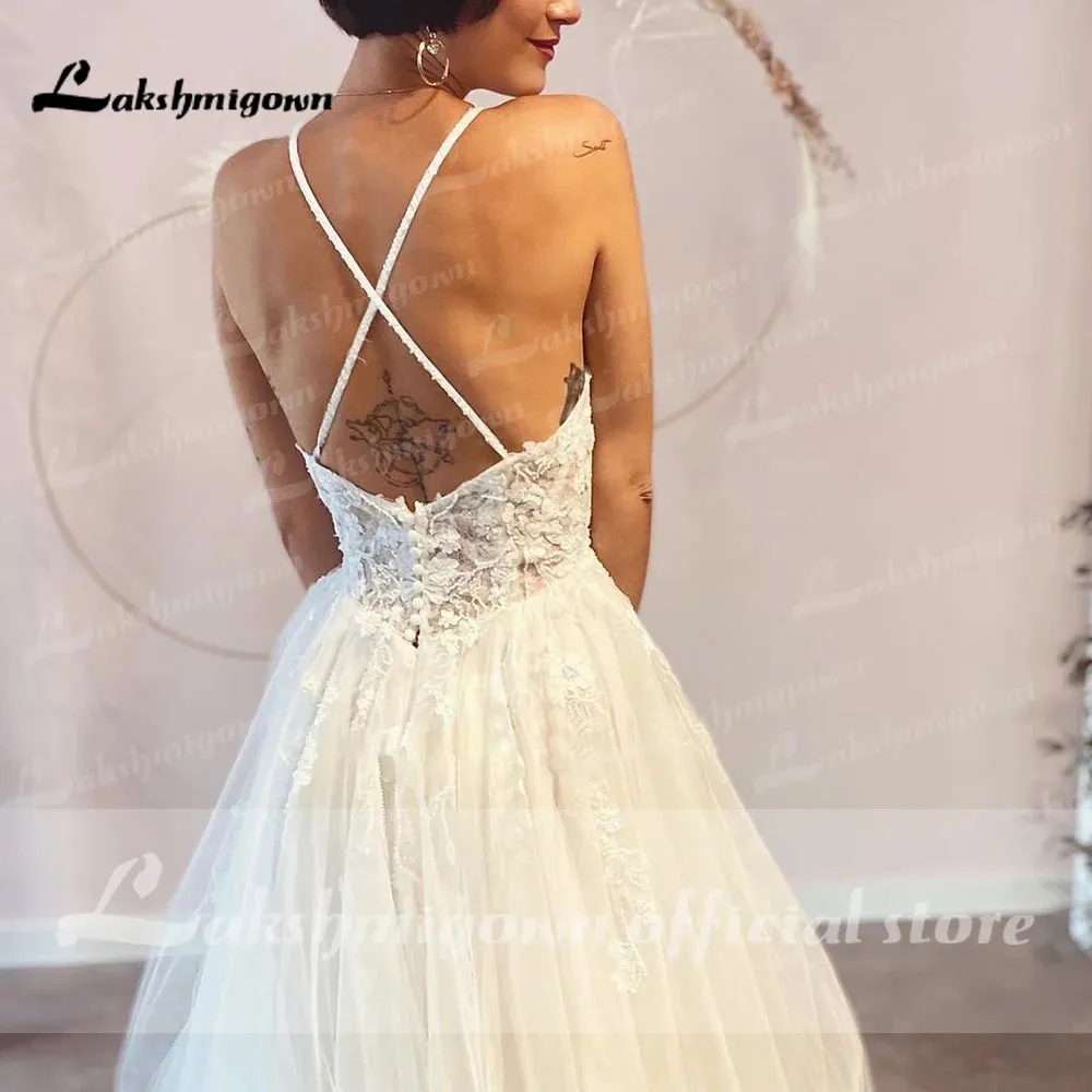 Spaghetti Straps Beach Lace Wedding Dresses Appliques Lace A-Line White Bride Dress Princess Wedding