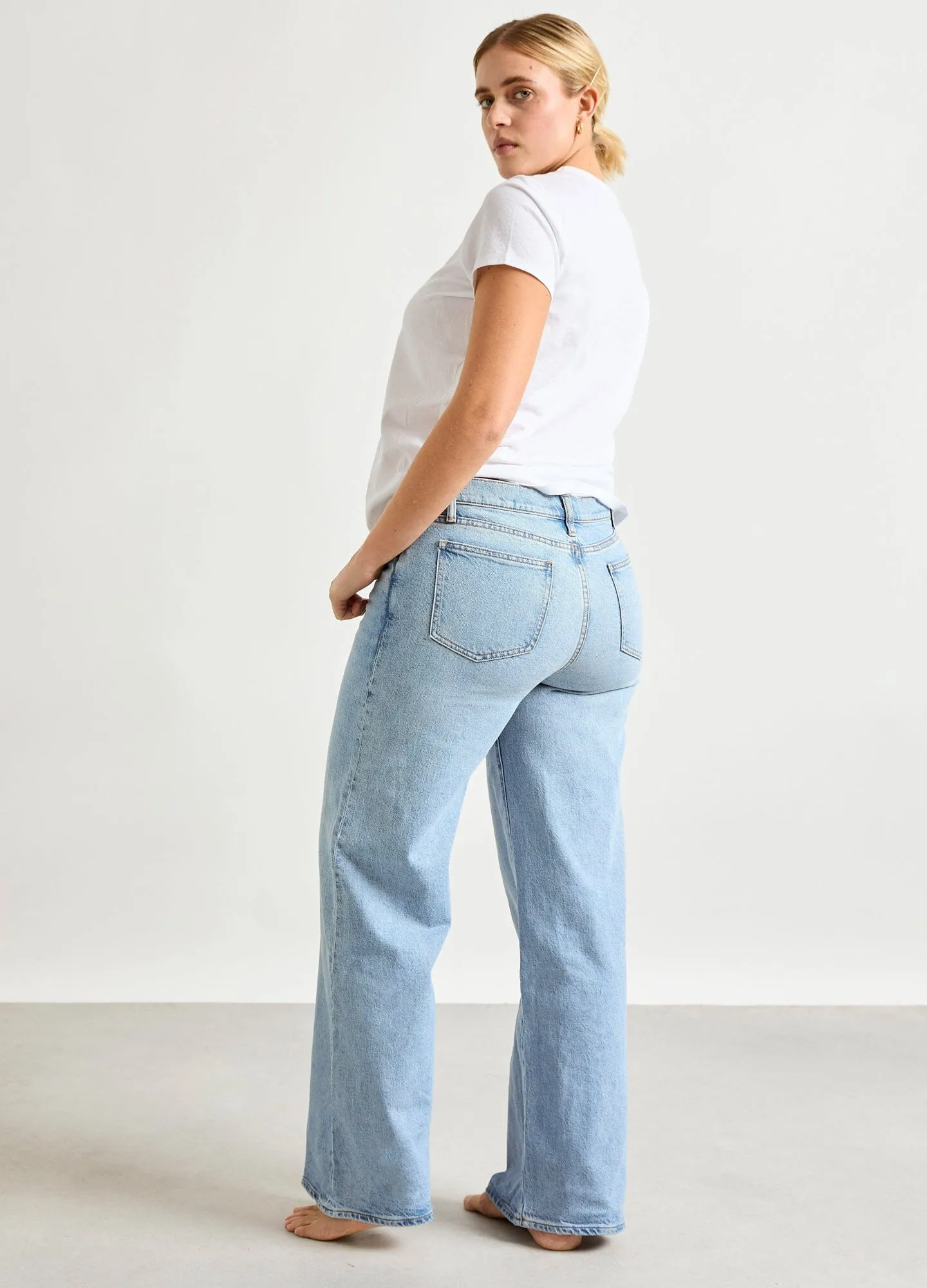 The Relaxed Wide Leg Maternity Jean