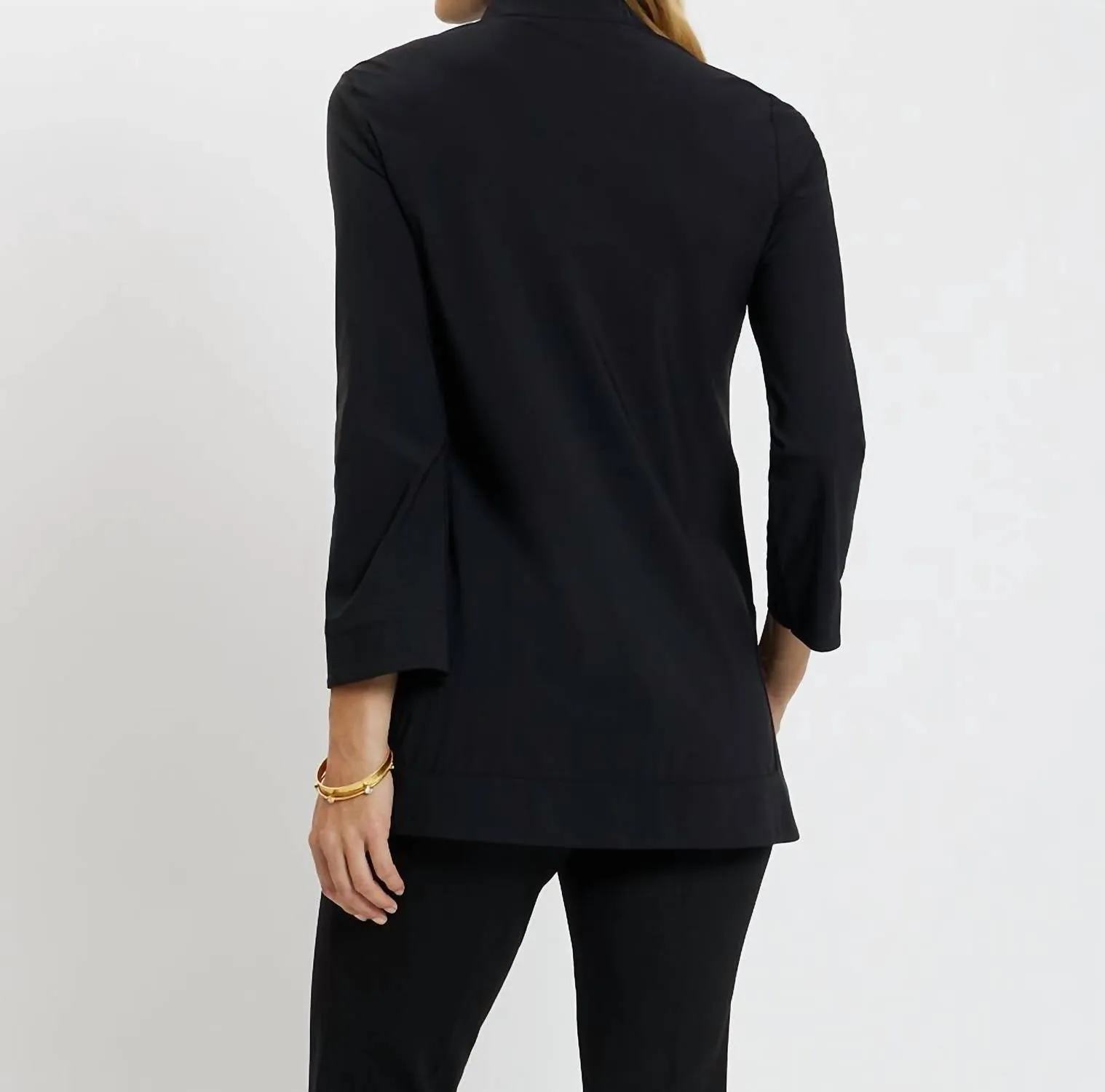 V-Neck Chris Top In Black