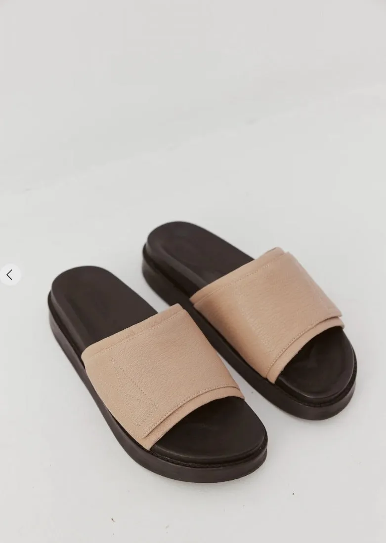 Vista Slide Mocha